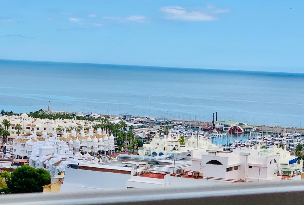 Puerto Marina Beach To 50M Málaga Exterior foto